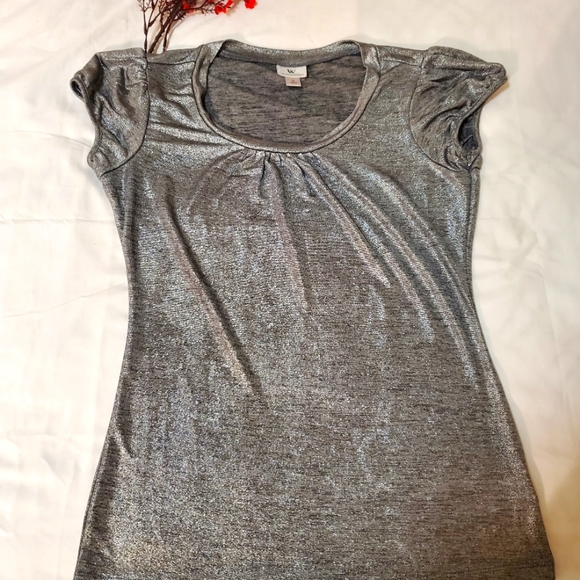 Top with Shimmers - Picture 2 of 3